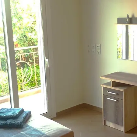 Krina Rosa Aigio Villa *