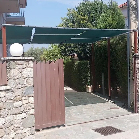 Krina Rosa Aigio Willa