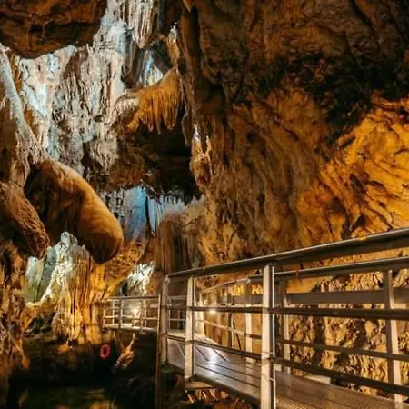 Villa Krina Rosa Aigio *