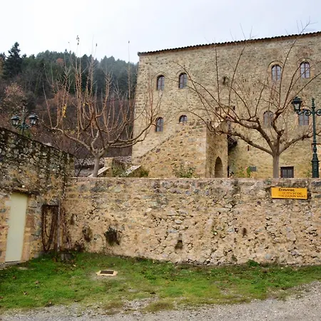 Willa Krina Rosa Aigio *