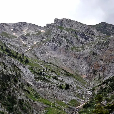 Willa Krina Rosa Aigio