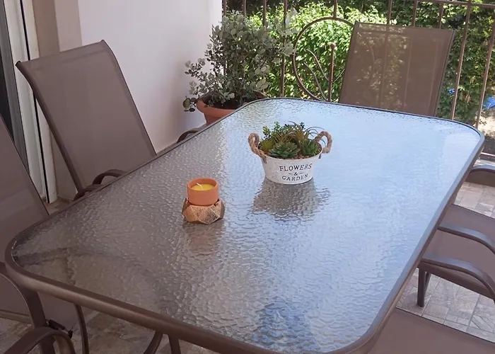 Villa Krina Rosa Aigio *