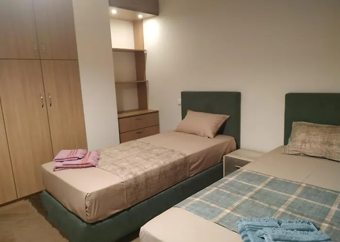 Vila Krina Rosa Aigio *